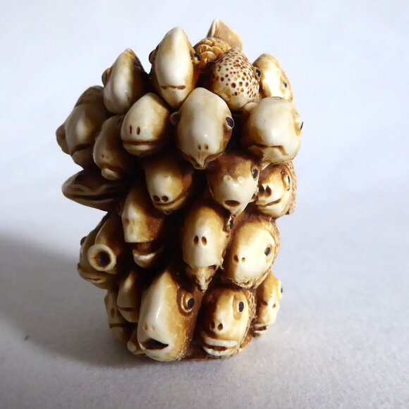 RETIRED 1993 HARMONY KINGDOM JEST BOX SCHOOL’S OUT FISH LIDDED TRINKET BOX - Picture 3 of 11